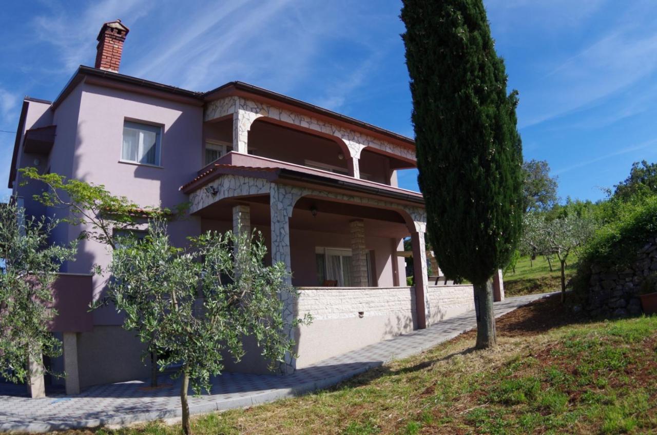 Apartments Nikolina Rakalj Εξωτερικό φωτογραφία