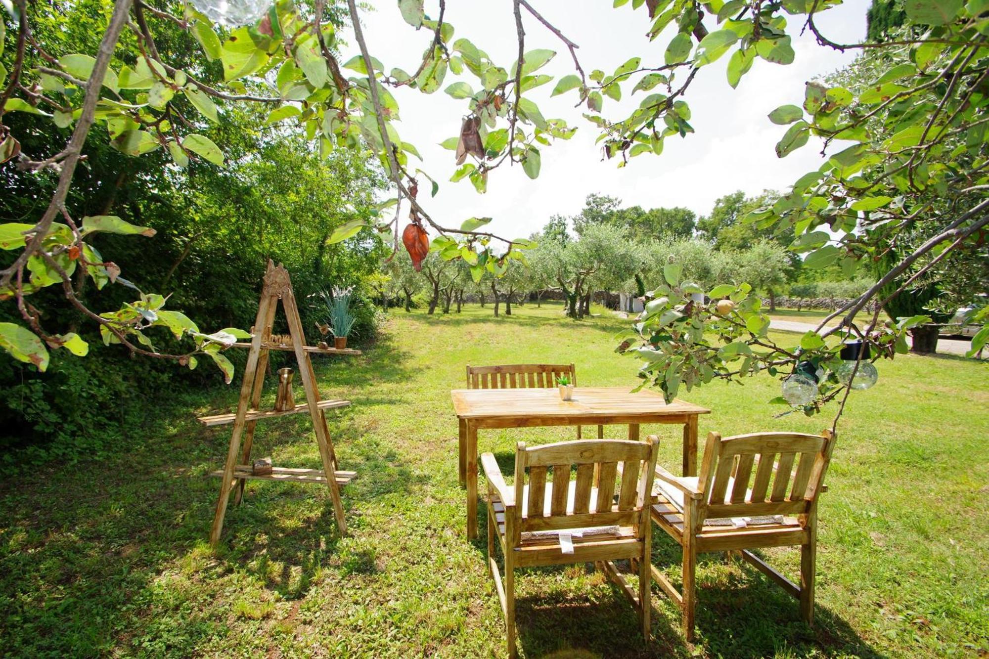 Apartments Nikolina Rakalj Εξωτερικό φωτογραφία