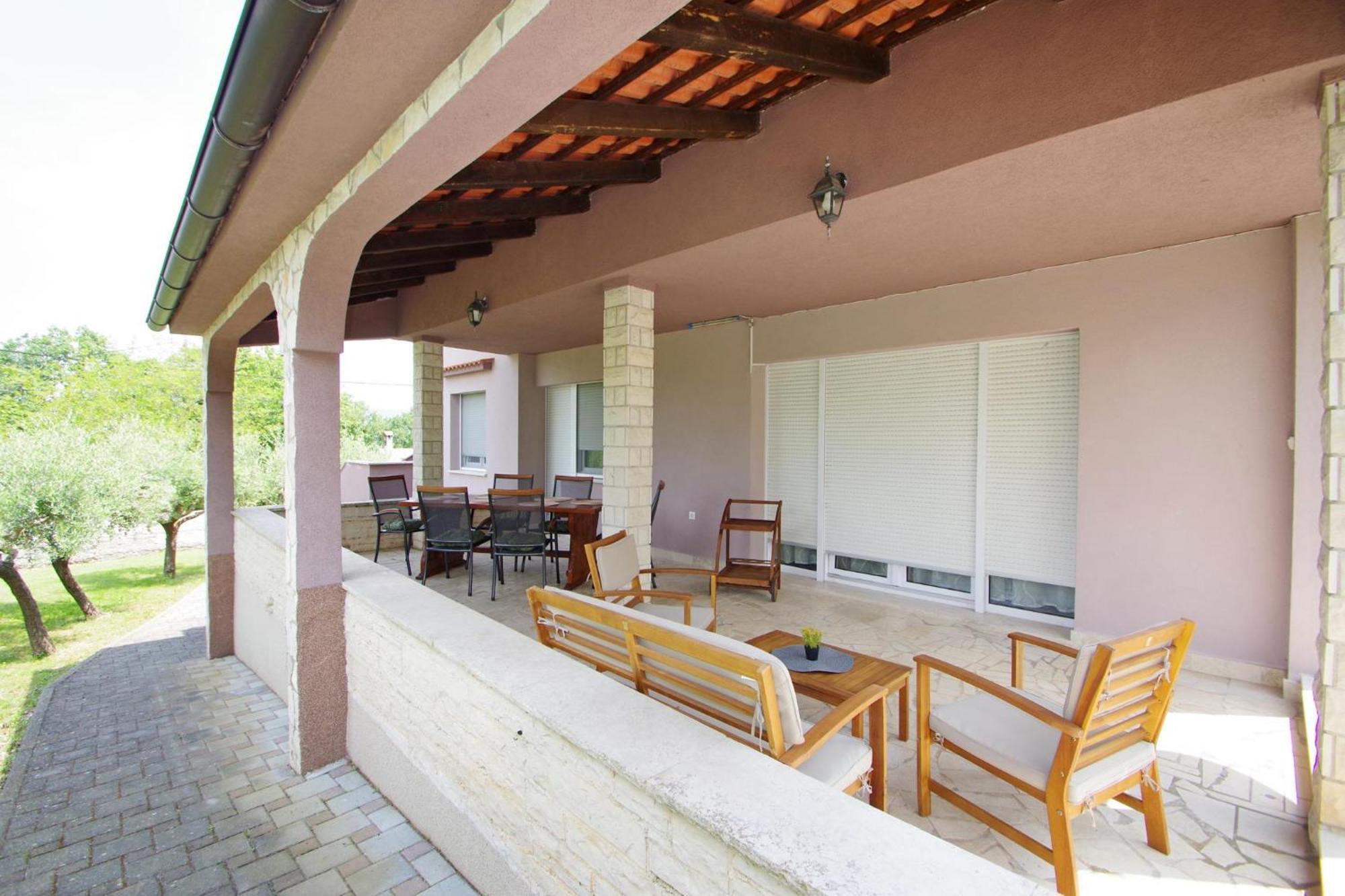Apartments Nikolina Rakalj Εξωτερικό φωτογραφία